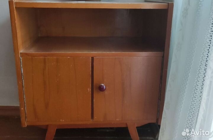 Тумбочка под телевизор