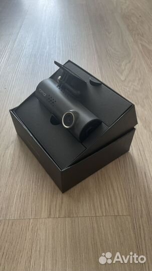 Автомобильный видеорегистратор Xiaomi 70mai