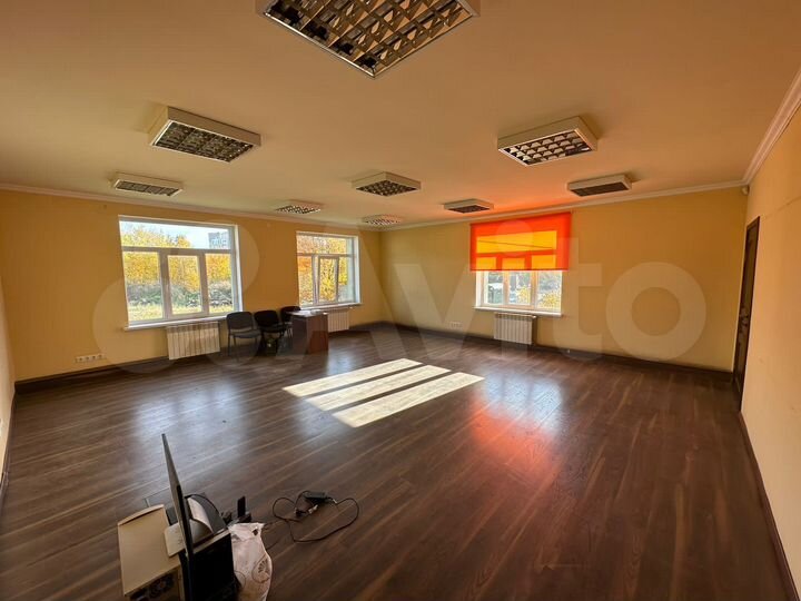 Офис, 41.3 м и 11 м