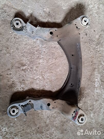 Подрамник передний Audi A6 C6