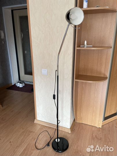 Лампа напольная