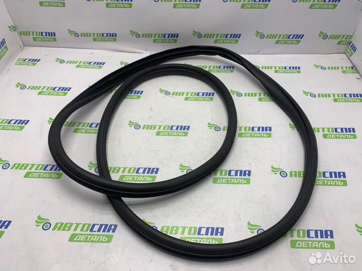 Уплотнитель кузова двери задний Mazda Cx-30