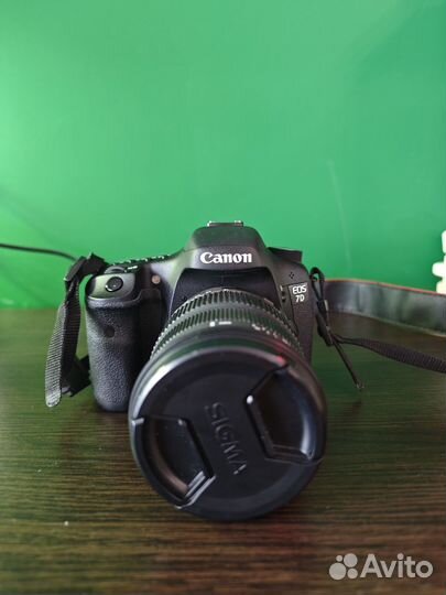 Зеркальный фотоаппарат canon 7d