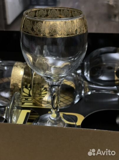 Набор бокалов для вина