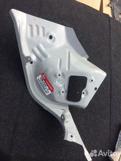 Панель фонаря kia cerato 3 YB