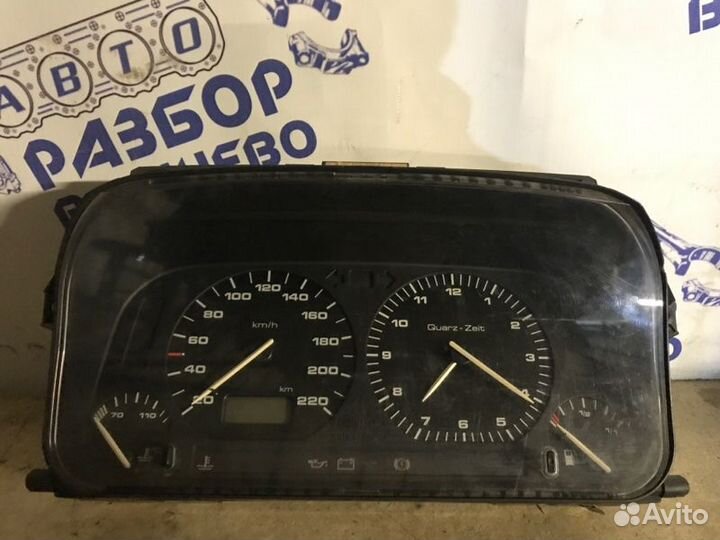 Панель приборов Volkswagen Golf MK3 AAM 1.8 1992