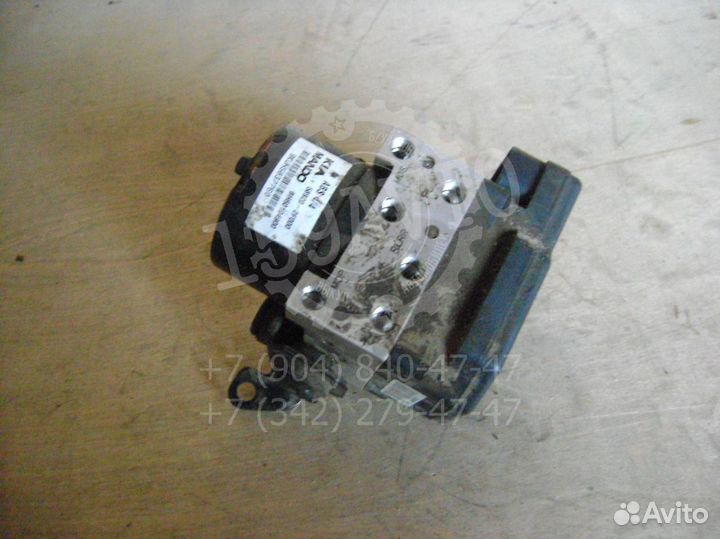 Блок ABS (насос) Kia Cerato 1 (LD)