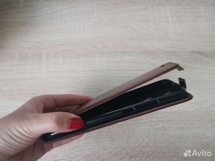 Чехлы на телефон Honor View 20 / Honor 9a