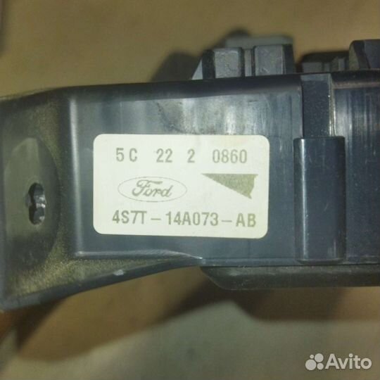 Блок предохранителей Ford Mondeo 3