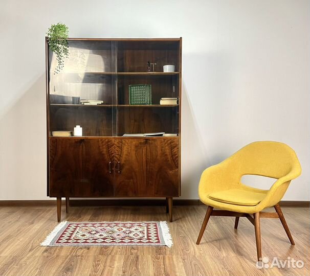 Винтажный шкаф-стеллаж mid century modern