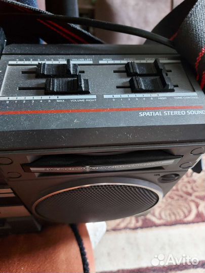 Музцентр Philips tr3843 super tandem с ремнем