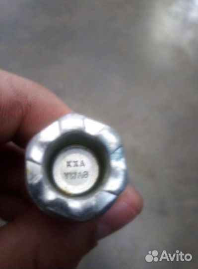 Колёсные болты