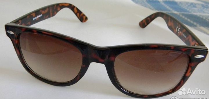 Солнцезащитные очки фирменные новые