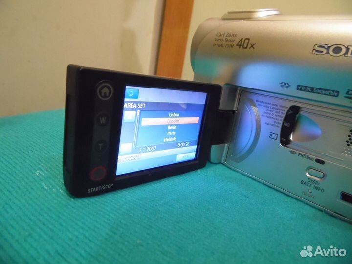 Видеокамера Sony DCR-DVD109E