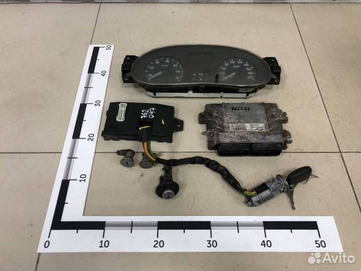 Б/У Замок зажигания (комплект) 8200564718, 8200