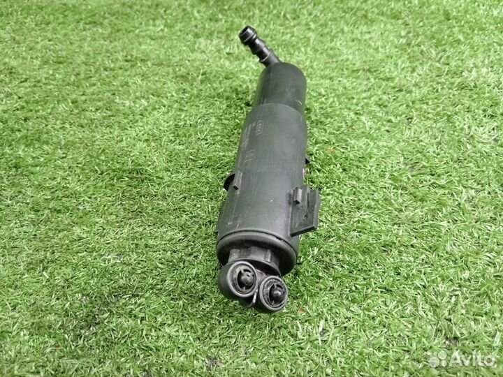 Форсунка омывателя фары правая Audi A4 B8