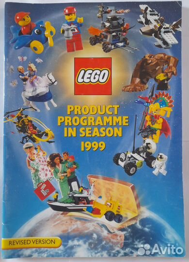 Lego журналы-альбомы-каталоги 1999 и 2002 год лего