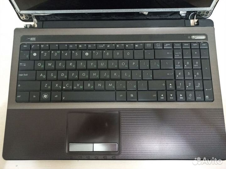 Ноутбук asus x53u
