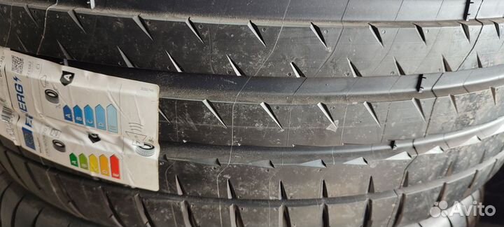 Michelin Pilot Sport 4 S 275/35 R20 и 285/35 R20