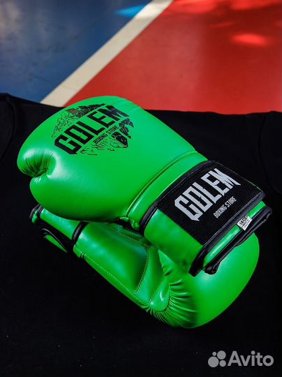 Боксерские перчатки golem