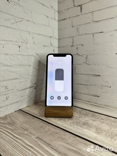 iPhone X, 256 ГБ