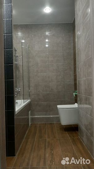 Ремонт ванной комнаты. Кафельщик