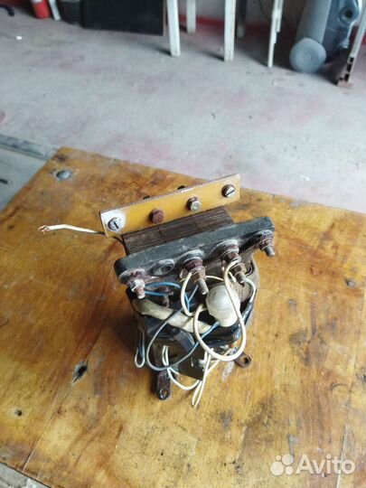 Понижающий трансформатор 220 / 36