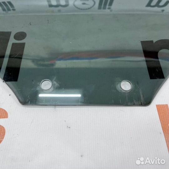 Стекло двери заднее левое Audi Q3 8U 2014