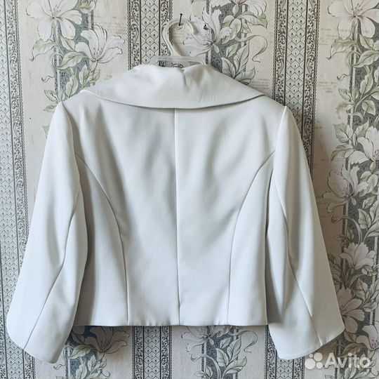 Болеро белое женское р.46. С любым образом
