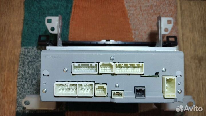 Автомагнитола штатная на RAV4