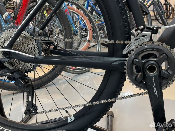 Cube reaction c:62 2018, карбоновый