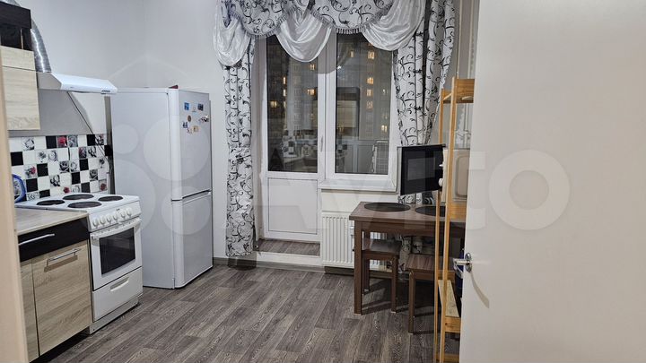2-к. квартира, 53 м², 10/12 эт.