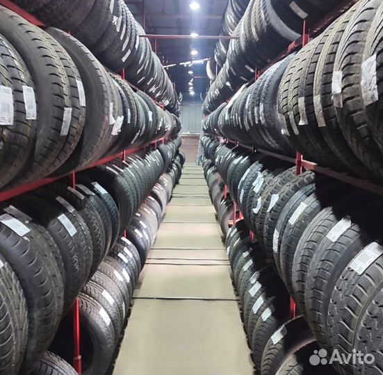 Nokian Tyres Hakkapeliitta R2 SUV 215/65 R17 99M