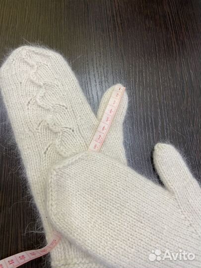 Варежки женские