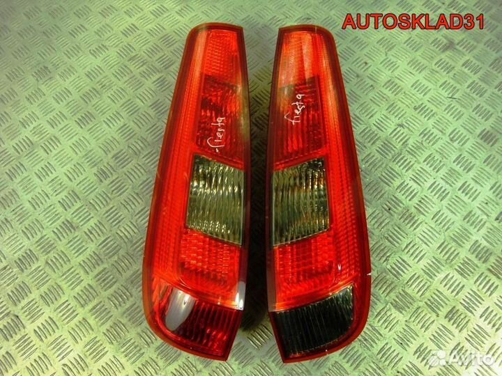 Фонари задние Ford Fiesta 1324561
