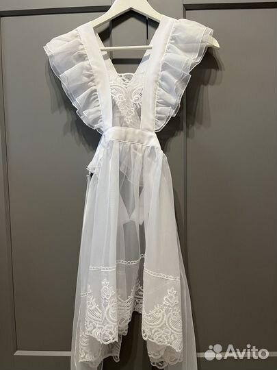 Белый школьный фартук