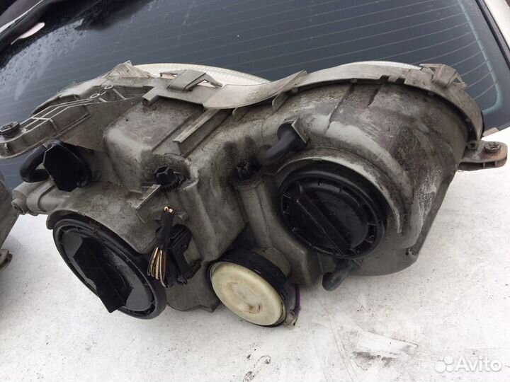 Фара левая на мерседес CLK W209