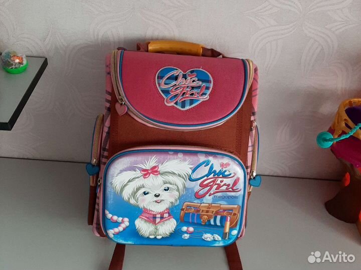 Школьный рюкзак