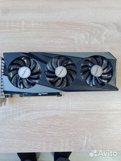 Видеокарта Gigabyte RTX 3050 память Micron