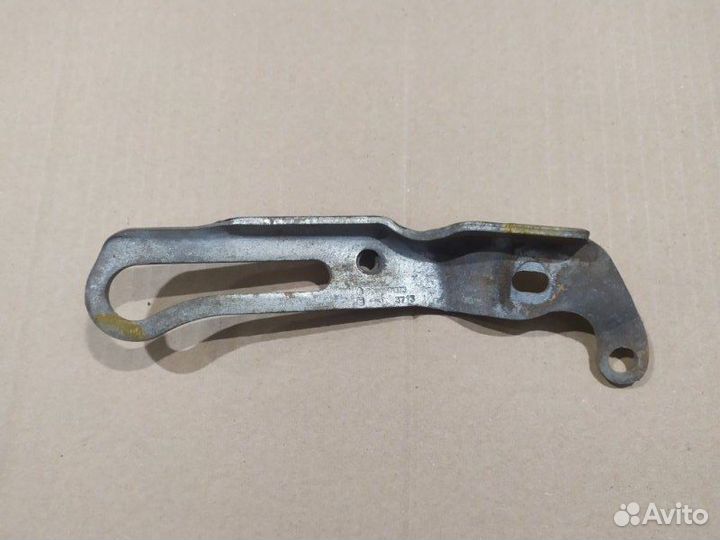 Кронштейн генератора Nissan Almera G15 K4M 2013