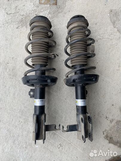 Стойка передняя (амортизатор) Chevrolet Cruze