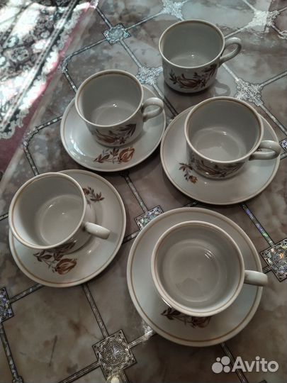 Чашки с блюдами. Винтаж