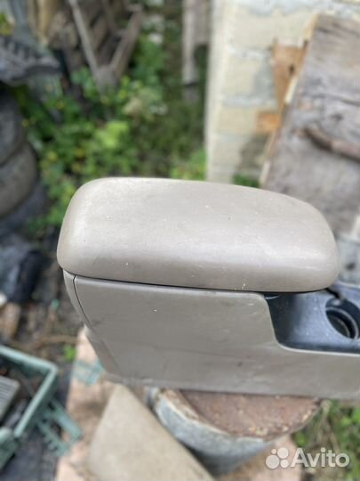 Подлокотник 3.0 в сборе эскейп трибут маверик