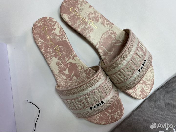 Тапочки Diop Chez Moi в наличии 37