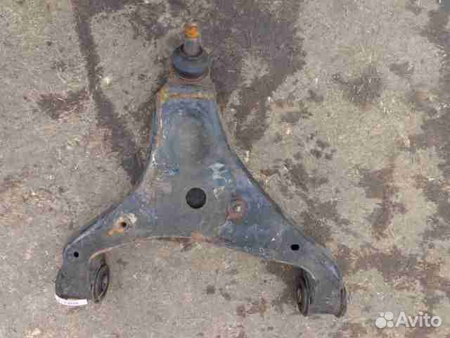 Рычаг передний правый нижний Mercedes Sprinter W90