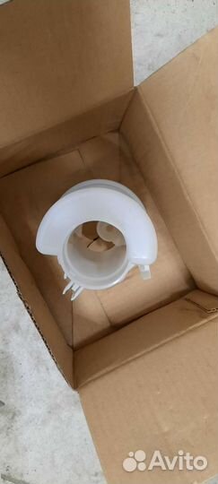 Топливный фильтр Mitsubishi Pajero/2002