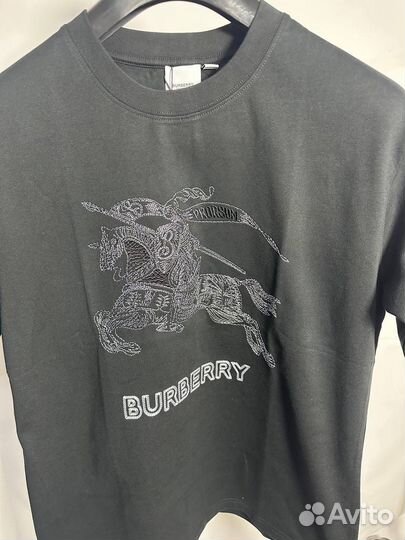 Новая футболка Burberry