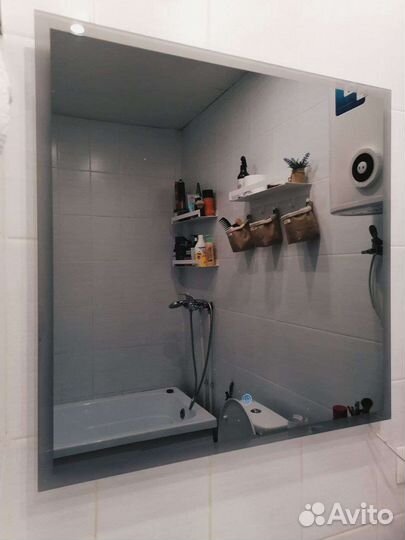 Зеркало в ванную с подсветкой с сенсорной кнопкой