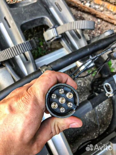 Багажник Thule Velocompact 925