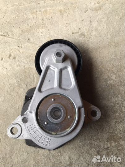 Натяжитель ремня приводного Камри V75